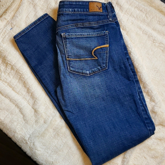 American Eagle size 6 skinny stretch jeans 👖 - Picture 1 of 5